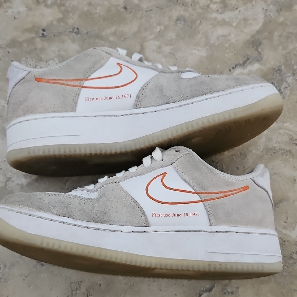 Nike Women's Air Force 1 First Use 50th Anniv. White/Orange Athletic Shoes - Picture 4 of 8